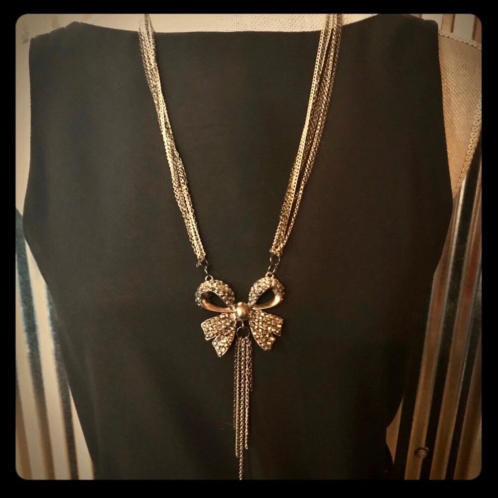 Rhinestone Bow silver/black chain necklace.